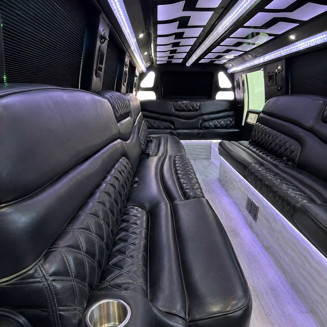 lincoln mkt limo inside