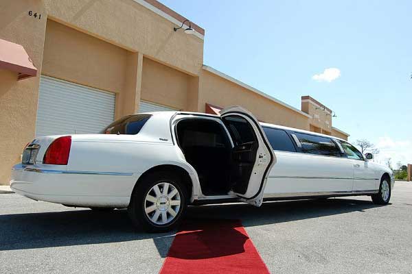 lincoln stretch limo rentals Tarpon Springs